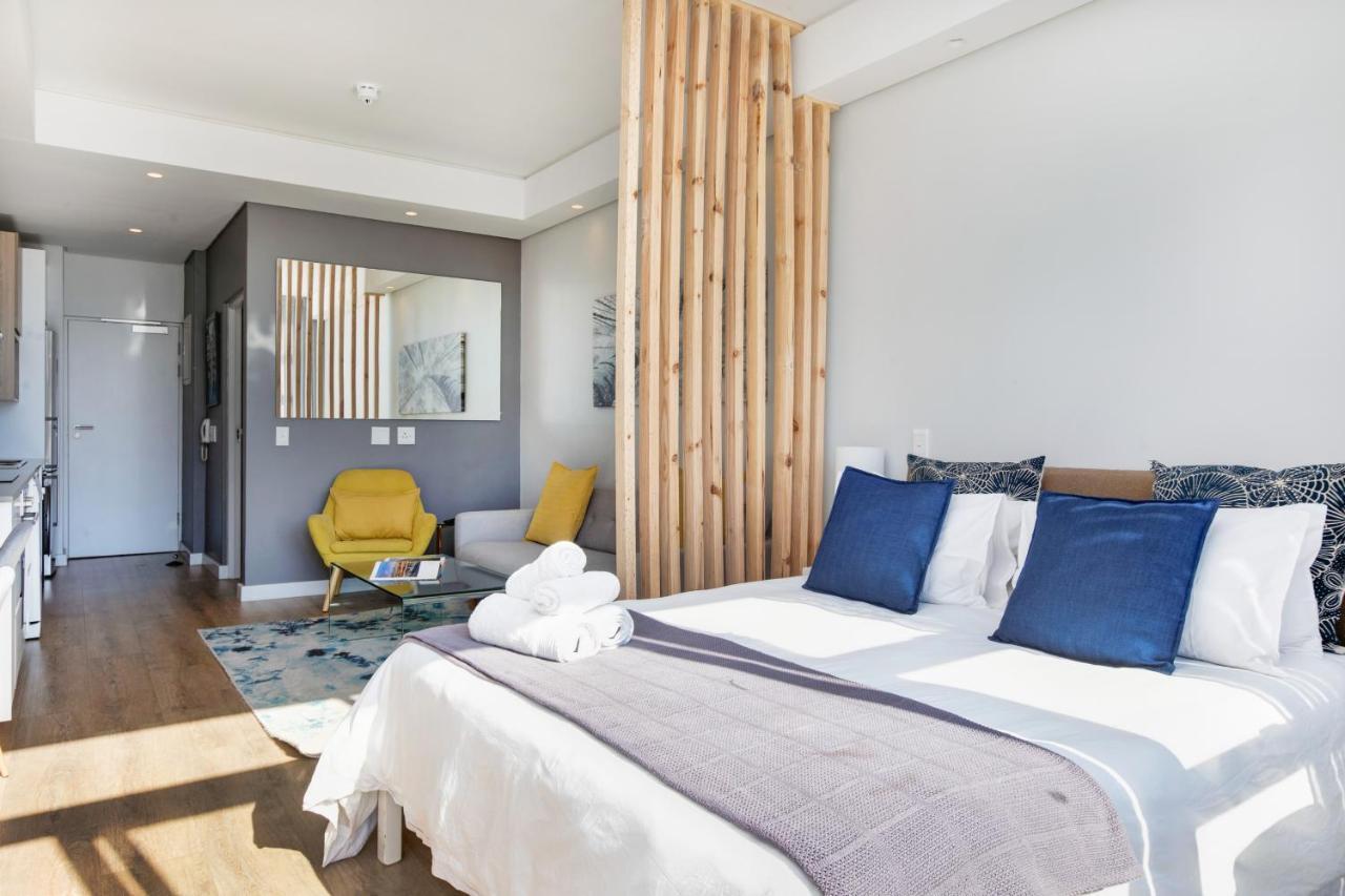 Backup-Powered Trendy Ny City Apartment At Table Mountain เคปทาวน์ ภายนอก รูปภาพ
