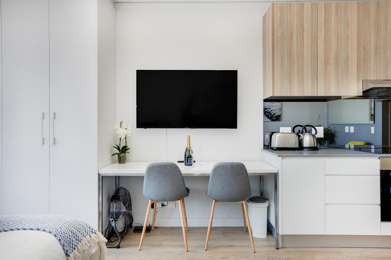 Backup-Powered Trendy Ny City Apartment At Table Mountain เคปทาวน์ ภายนอก รูปภาพ